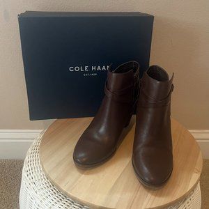 Cole Haan Grand OS Hayes Leather Belt Women's Bootie Chestnut Brown 9B